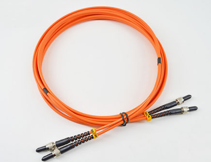 SMA905Q常规通信多模62.5/125um光纤跳线